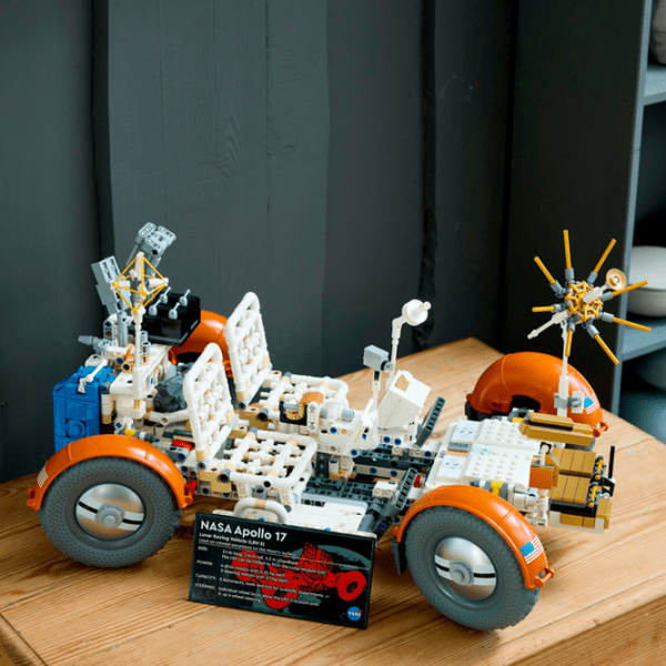 Конструктор LEGO Nasa Apollo Lunar Roving Vehicle - LRV Разноцветный Количество деталей 1913, 18+ photo 4
