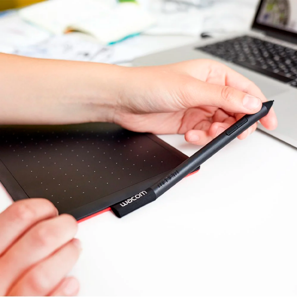 Графический планшет Wacom One Small Черный A6, 2540 lpi photo 6