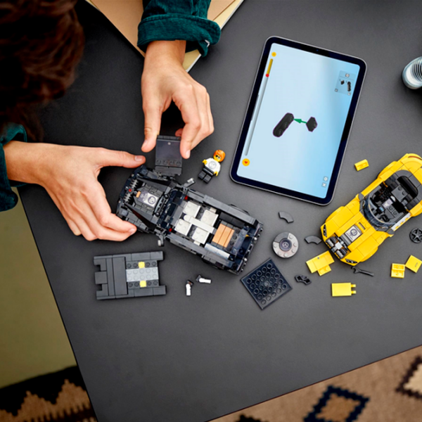 Конструктор LEGO Mercedes-AMG G 63 & Mercedes-AMG SL 63 Разноцветный Количество деталей 808, 10+ photo 8