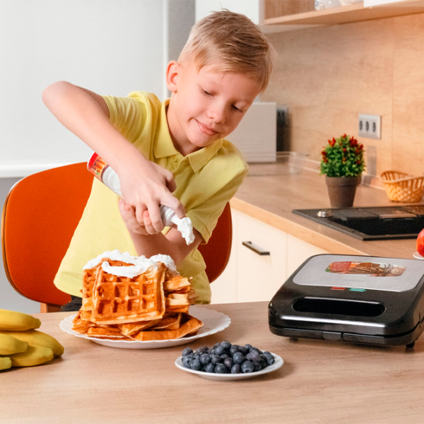 Aparat pentru sandvișuri Ardesto SM-H400S Black 700 W, Cantitatea de sandwich-uri:  photo 6