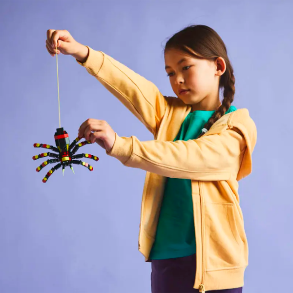 Constructor LEGO Surprising Spider Multicolor Numărul de piese 153, 7+ photo 6
