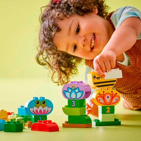 Constructor LEGO Ariel and Flounder's Café Stand Multicolor Numărul de piese 45, 2+ photo 6