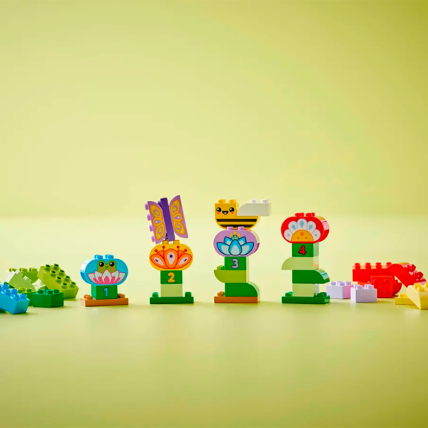 Constructor LEGO Ariel and Flounder's Café Stand Multicolor Numărul de piese 45, 2+ photo 7
