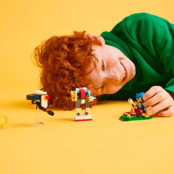 Constructor LEGO Sonic's Campfire Clash Multicolor Numărul de piese 174, 7+ photo 5