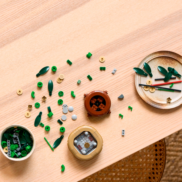 Constructor LEGO Lucky Bamboo Green Numărul de piese 325, 18+ photo 3