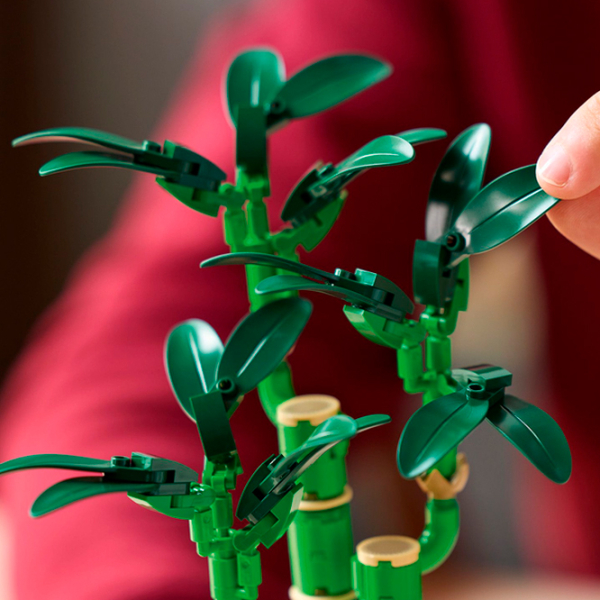 Constructor LEGO Lucky Bamboo Green Numărul de piese 325, 18+ photo 5
