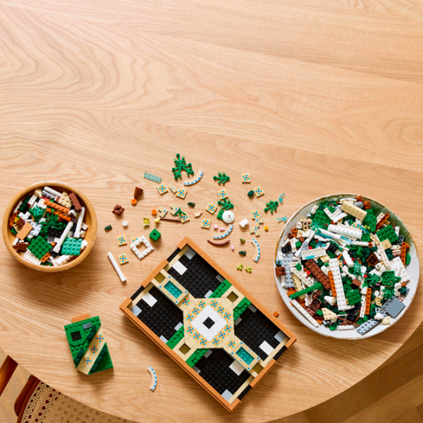 Constructor LEGO Fountain Garden Multicolor Numărul de piese 1302, 18+ photo 8