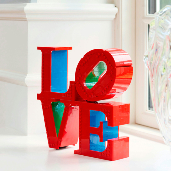 Constructor LEGO Love Red Numărul de piese 791, 18+ photo 7