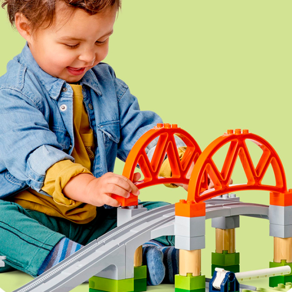 Constructor LEGO Train Bridge and Tracks Expansion Set Multicolor Numărul de piese 42, 2+ photo 5