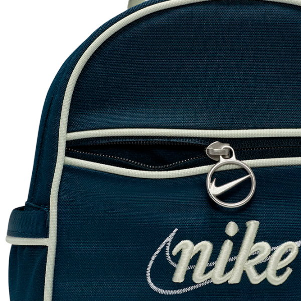 Рюкзак Nike Sportswear Futura 365 Mini Cream
Тёмно-синий  photo 4
