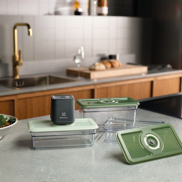 Aparat de vidat Electrolux EVFK1 Kit Black 3.7 W photo 7