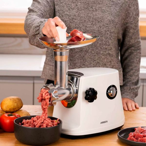 Mașină de tocat carne Ardesto MGL-1750R White 550 W/1700 W, 1.6 kg/min photo 11