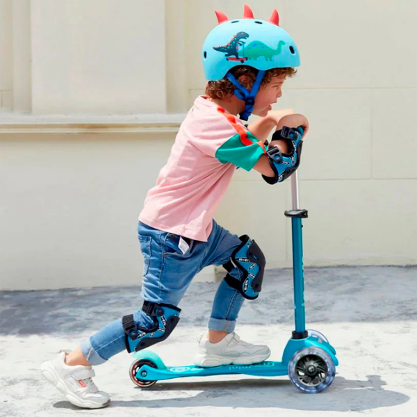 Trotinetă pentru copii cu trei roți Micro Mini Deluxe LED (MMD076) Aqua 2 ani, 50 kg, Din PU photo 6