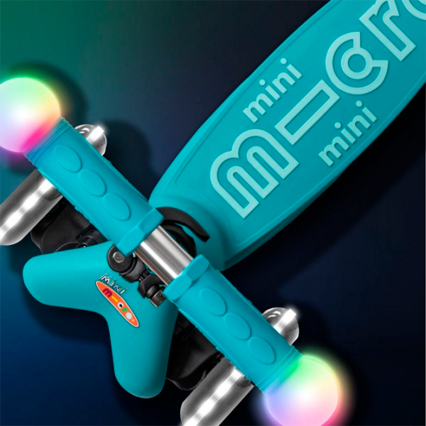 Детский трёхколёсный самокат Micro Mini Deluxe Magic LED (MMD131) Aqua 2 года, 50 кг, Полиуретановые photo 5