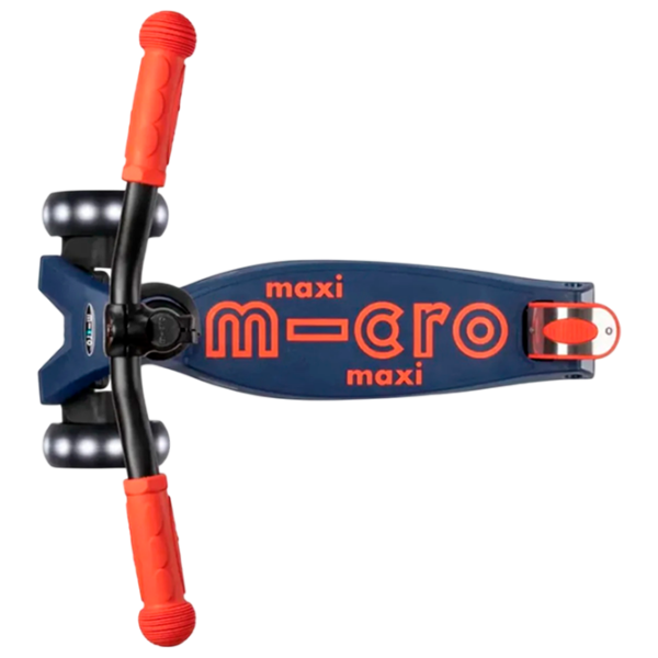 Детский трёхколёсный самокат Micro Maxi Deluxe Pro LED (MMD044) Красно-флотский 5 лет, 50 кг, Полиуретановые photo 2