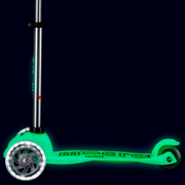 Детский трёхколёсный самокат Micro Mini Deluxe Glow LED (MMD216) Ледяной лайм 2 года, 50 кг, Полиуретановые photo 4