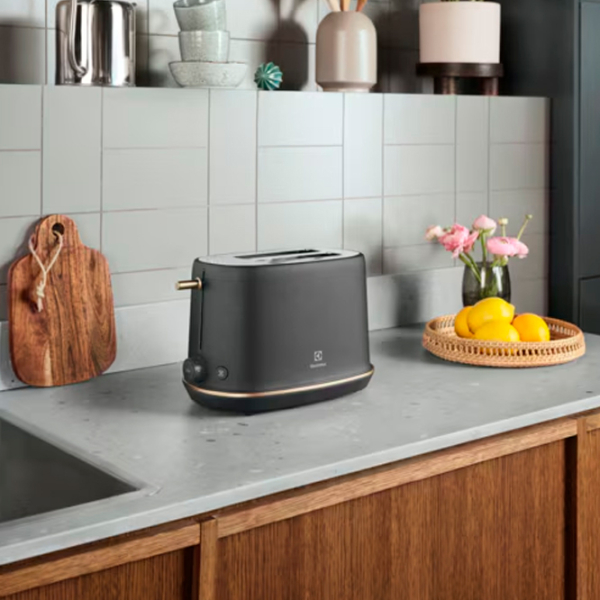 Toster Electrolux E7T1-6BP Black 980 W, Numărul de grade de prăjire: 7 photo 4