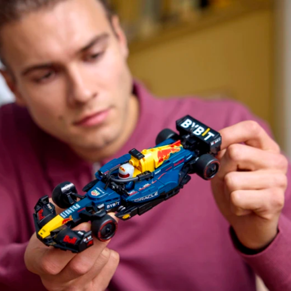 Constructor LEGO Oracle Red Bull Racing RB20 F1 Blue Numărul de piese 251, 18+ photo 8