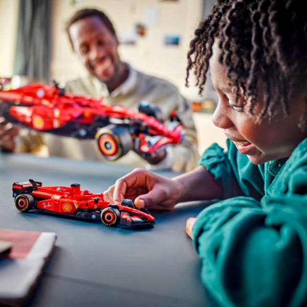 Конструктор LEGO Ferrari SF-24 F1 Красный Количество деталей 275, 10+ photo 8