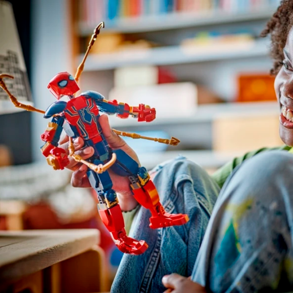 Constructor LEGO Iron Spider-Man Blue Numărul de piese 303, 8+ photo 4
