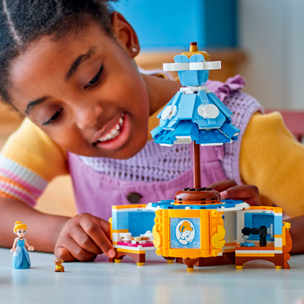 Constructor LEGO Princess Cinderella's Dress Blue Numărul de piese 474, 9+ photo 5