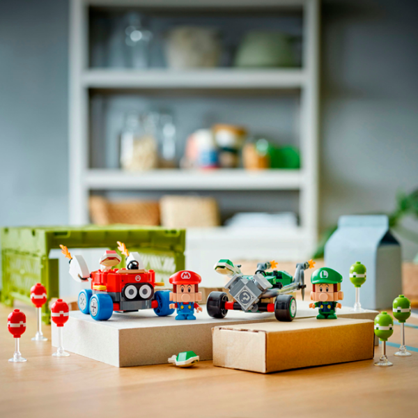 Constructor LEGO Baby Mario vs. Baby Luigi Multicolor Numărul de piese 321, 8+ photo 3
