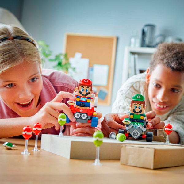 Constructor LEGO Baby Mario vs. Baby Luigi Multicolor Numărul de piese 321, 8+ photo 6