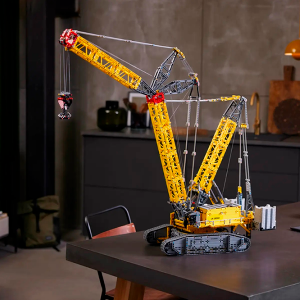 Constructor cu telecomandă LEGO Liebherr LR 13000 Yellow Numărul de piese 2883, 18+ photo 6