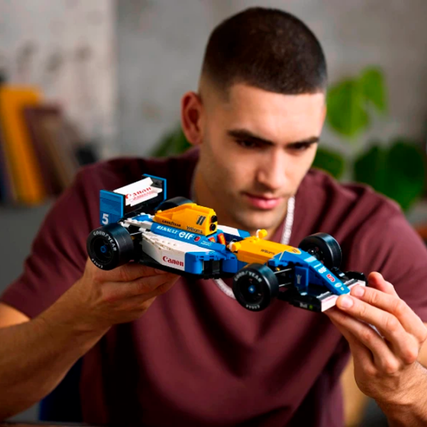 Constructor LEGO Williams Racing FW14B & Nigel Mansell Blue Numărul de piese 799, 18+ photo 4