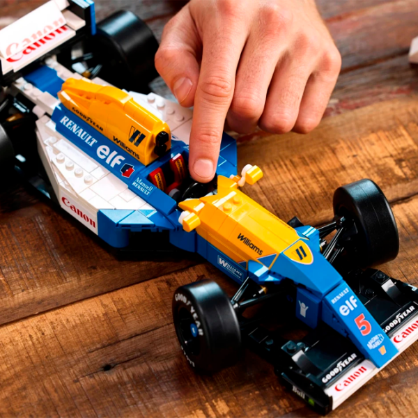 Constructor LEGO Williams Racing FW14B & Nigel Mansell Blue Numărul de piese 799, 18+ photo 9