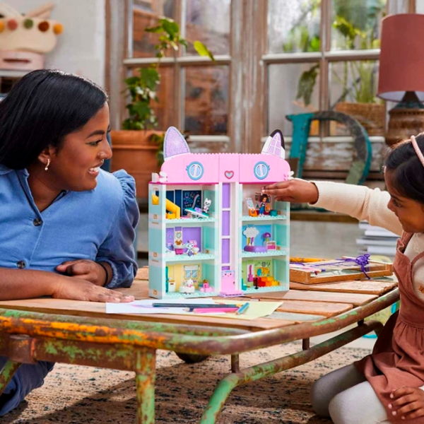 Constructor LEGO Gabby's Dollhouse Pink Numărul de piese 498, 4+ photo 7
