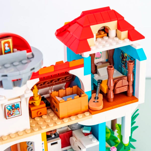 Constructor LEGO Lilo and Stitch Beach House Blue Numărul de piese 834, 9+ photo 10