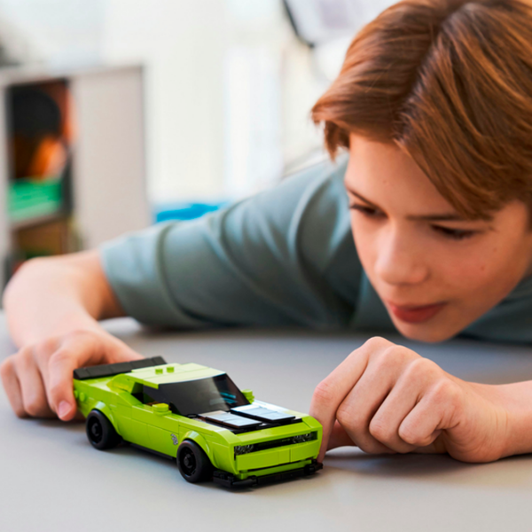 Constructor LEGO Dodge Challenger SRT Hellcat Green Numărul de piese 390, 9+ photo 7