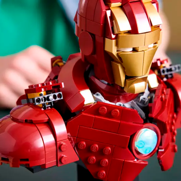 Constructor LEGO Iron Man MK4 Red Numărul de piese 436, 18+ photo 6