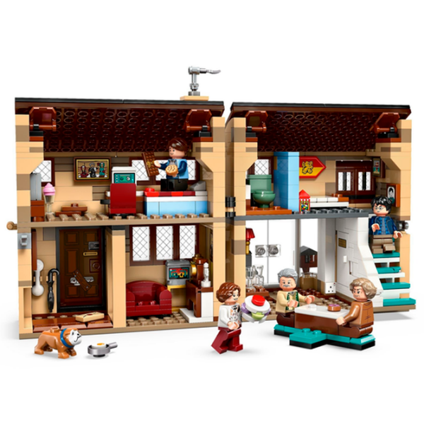 Constructor LEGO Privet Drive: Aunt Marges Vizit Brown Numărul de piese 639, 8+ photo 3