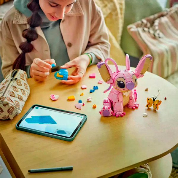 Constructor LEGO Angel Pink Numărul de piese 784, 9+ photo 6