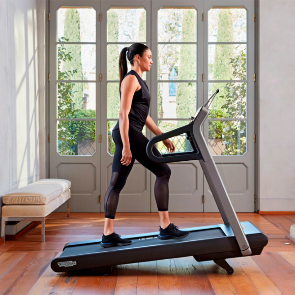 Беговая дорожка Technogym MyRun Черный 140 кг, 20 км/ч photo 5