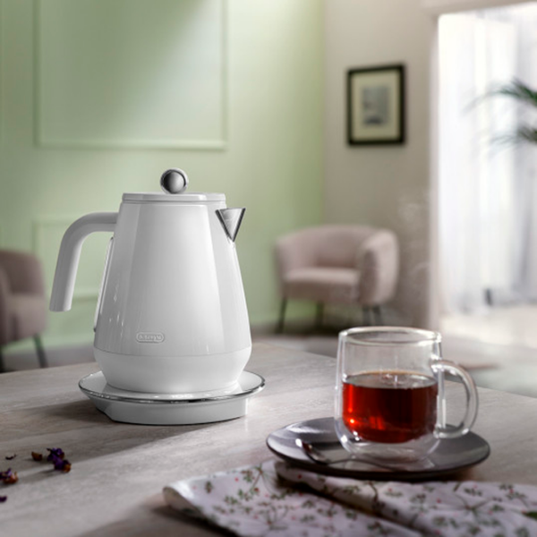 Ceainic electric DeLonghi KBY 2011 White 2200 W, 1.7l, Material interior: Inox photo 6