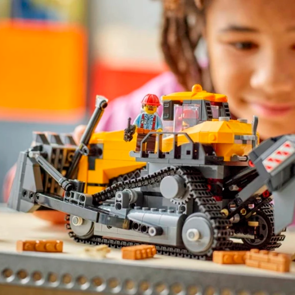 Constructor LEGO Bulldozer Yellow Numărul de piese 682, 8+ photo 6