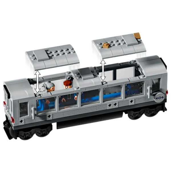 Constructor LEGO Spider-Man Vs. Doc Ock Subway Train Scene Gray Numărul de piese 393, 9+ photo 4