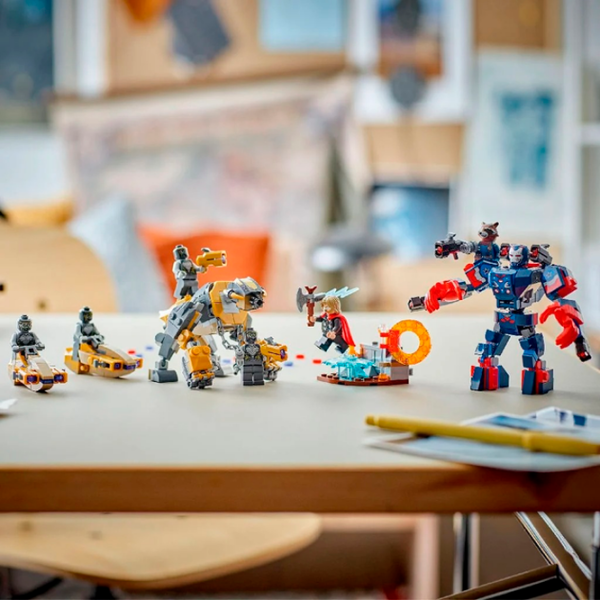 Constructor LEGO Avengers: Endgame Thor Vs. Chitauri Blue Numărul de piese 373, 8+ photo 6