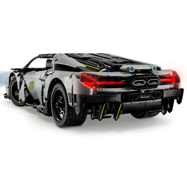 Constructor cu telecomandă LEGO Lamborghini Revuelto Gray Numărul de piese 1135, 10+ photo 3