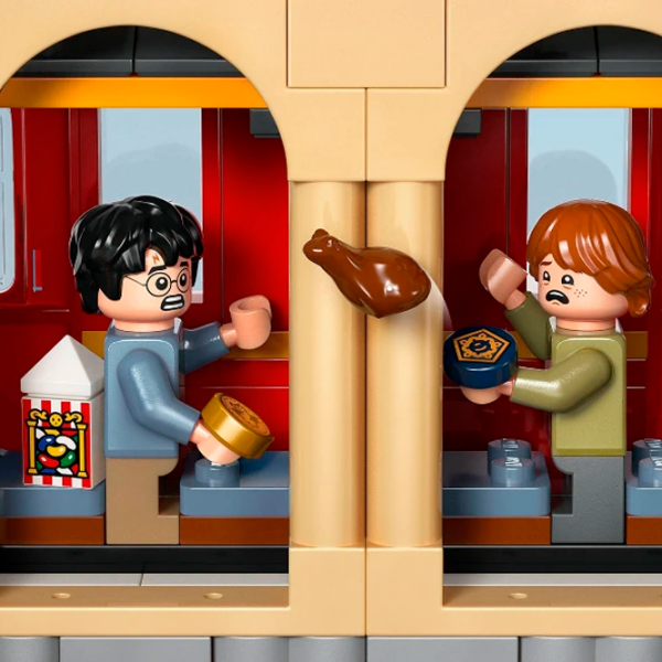Constructor LEGO Book Nook: Hogwarts™ Express Brown Numărul de piese 832, 10+ photo 6