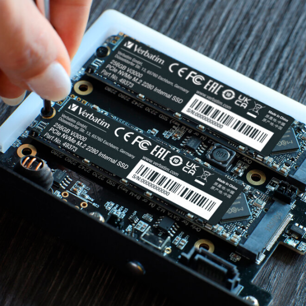 SSD Verbatim Vi3000 M.2 NVMe 256 GB Viteza de citire: 3100 MB/s,
Viteza de inscriere: 1300 MB/s photo 4