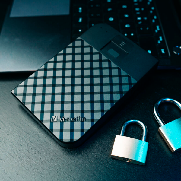 Unitate externă de stocare HDD Verbatim Fingerprint Secure 1 TB Black  photo 4