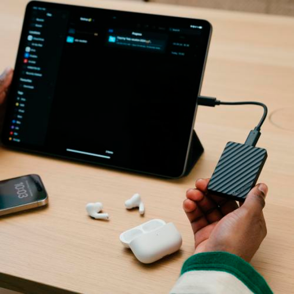 Unități de stocare externe SSD Verbatim Store 'N’ Go Mini Stripe 512 GB Black  photo 3