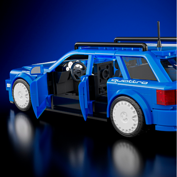 Constructor Hot Wheels ’94 Audi Avant RS2 Blue Numărul de piese 253, 6+ photo 4