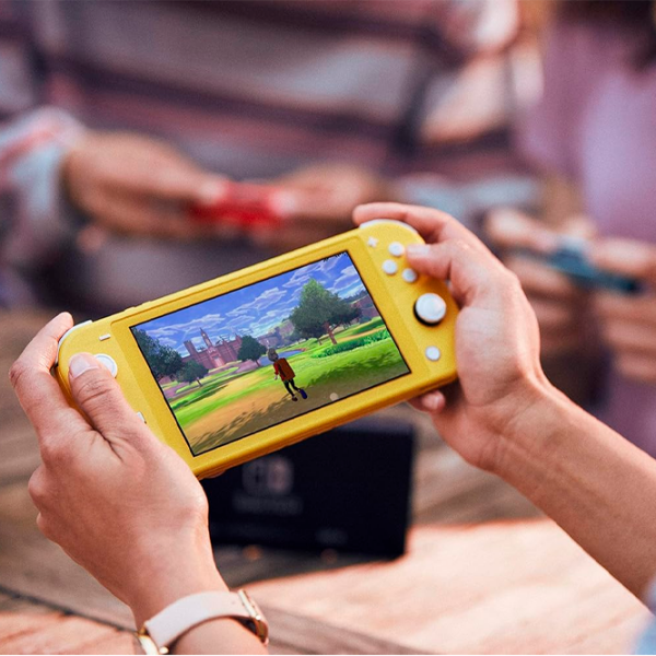 Consolă portabilă pentru jocuri Nintendo Lite Blue + Animal Crossing: New Horizons Yellow HDD , RAM 4 GB photo 5
