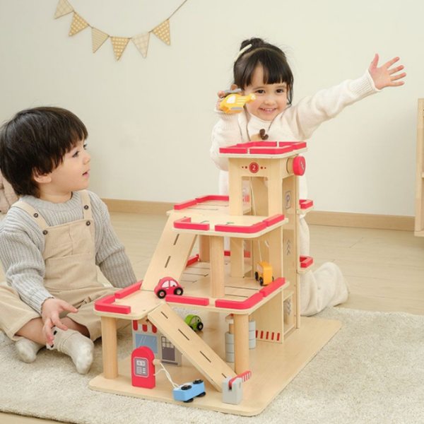 Интерактивная игрушка PolarB Parking Garage 44763 Wood 1+ photo 5