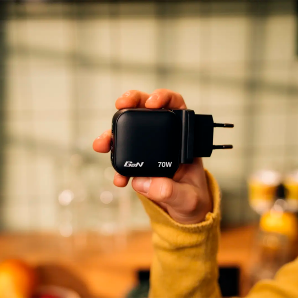 Adaptor Verbatim Mini (70 W) Black  / Black photo 3